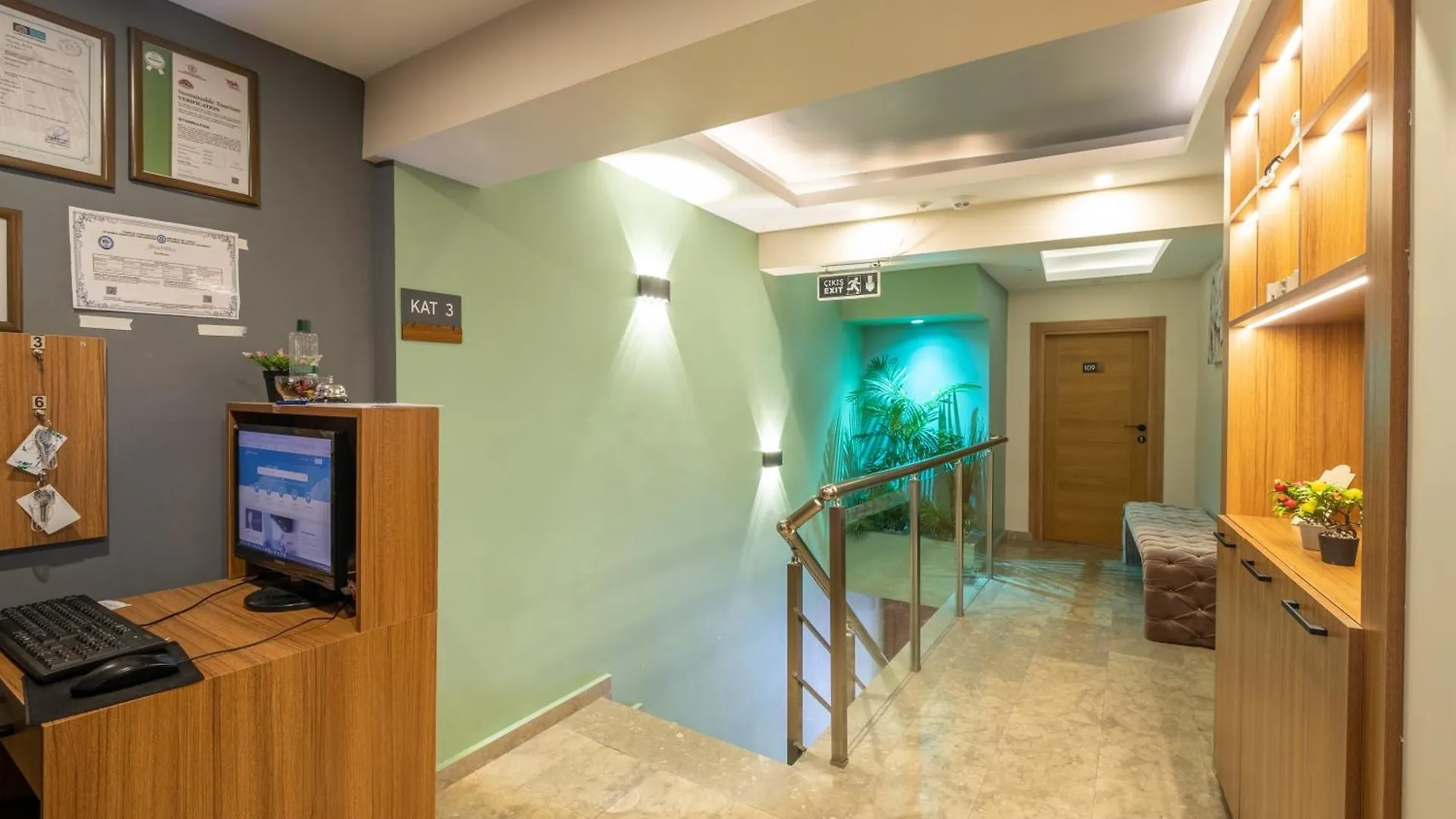 Istanbulites Hotel