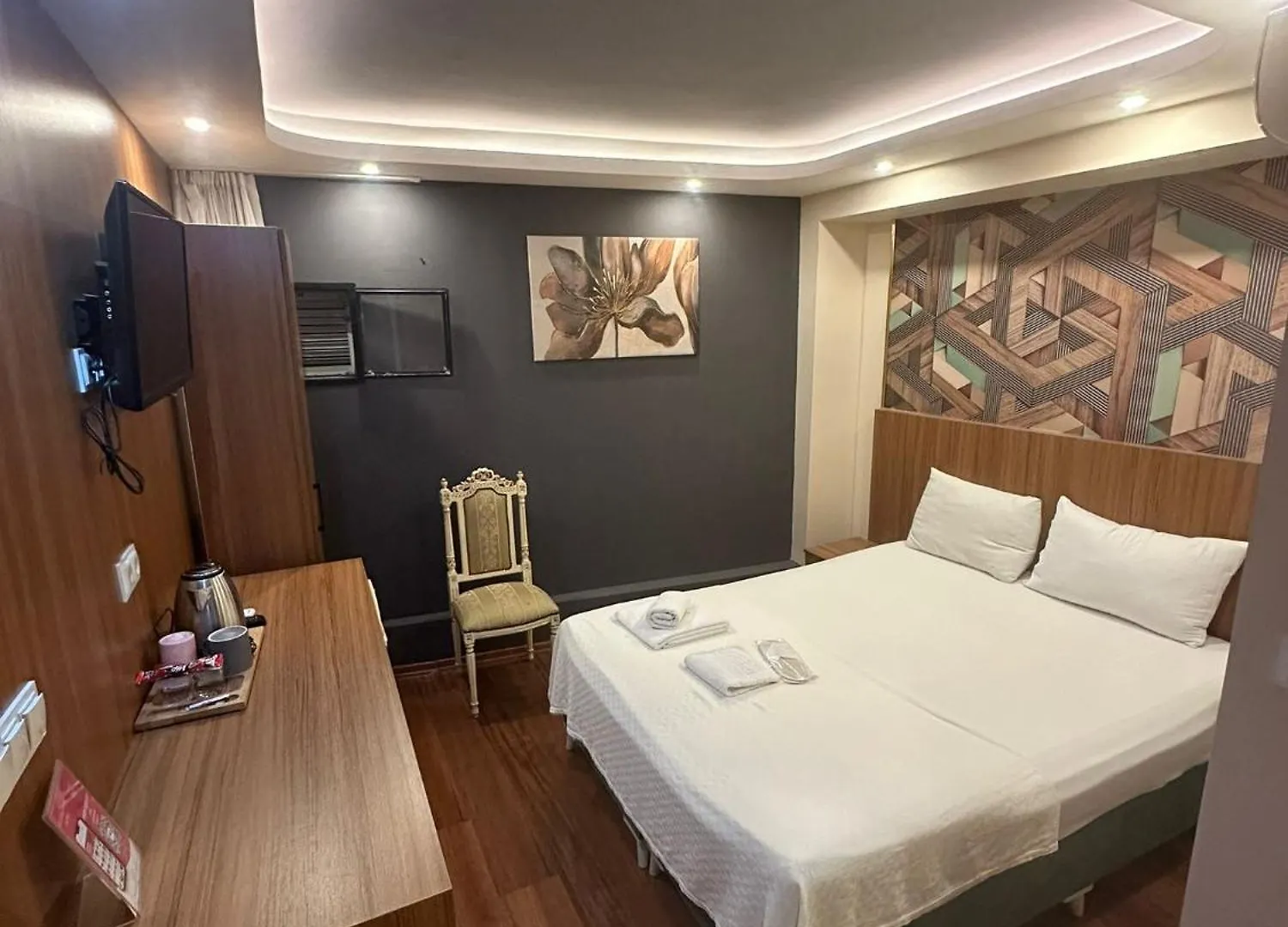 Istanbulites Hotel